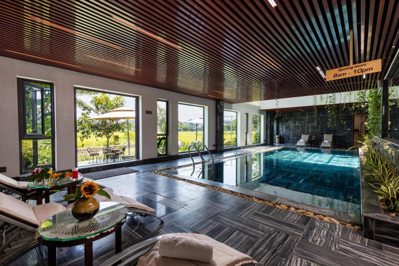 Liberty Hall Tam Coc Hotel & Villa ニンビン エクステリア 写真