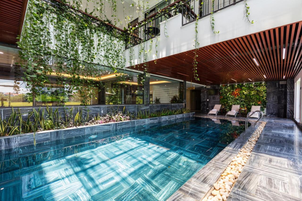 Liberty Hall Tam Coc Hotel & Villa ニンビン エクステリア 写真