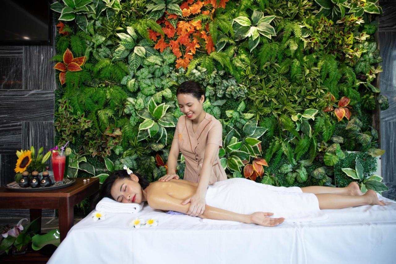 Liberty Hall Tam Coc Hotel & Villa ニンビン エクステリア 写真
