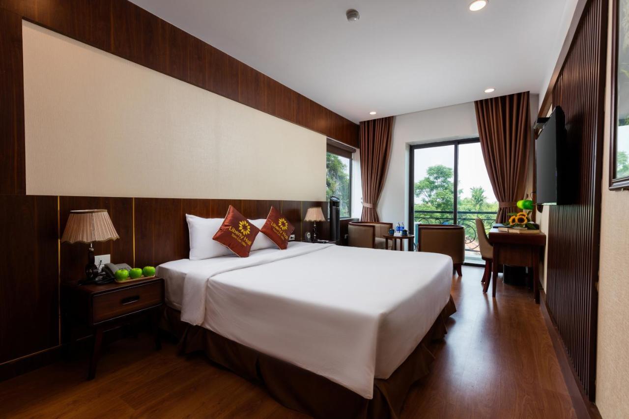 Liberty Hall Tam Coc Hotel & Villa ニンビン エクステリア 写真
