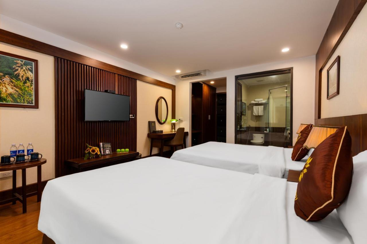 Liberty Hall Tam Coc Hotel & Villa ニンビン エクステリア 写真