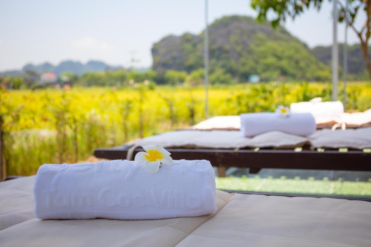 Liberty Hall Tam Coc Hotel & Villa ニンビン エクステリア 写真