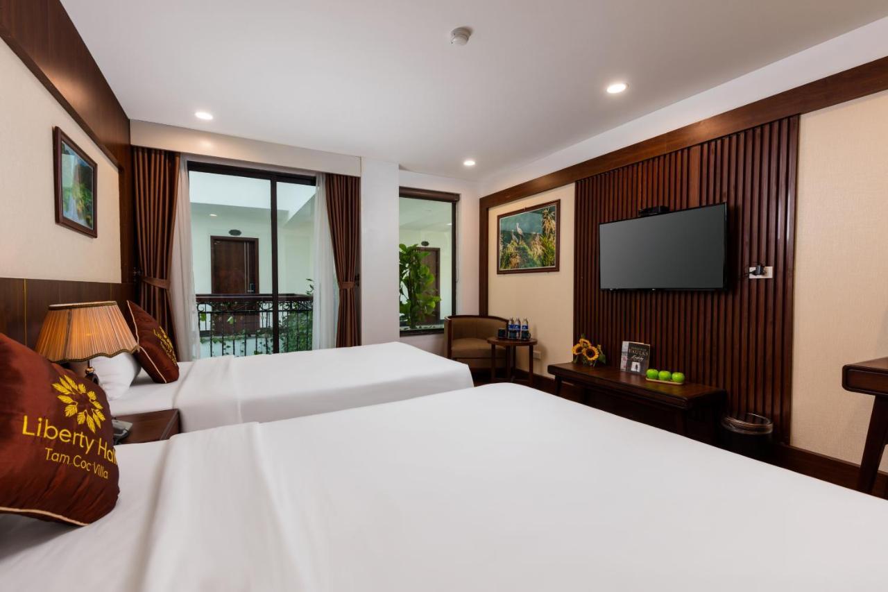 Liberty Hall Tam Coc Hotel & Villa ニンビン エクステリア 写真