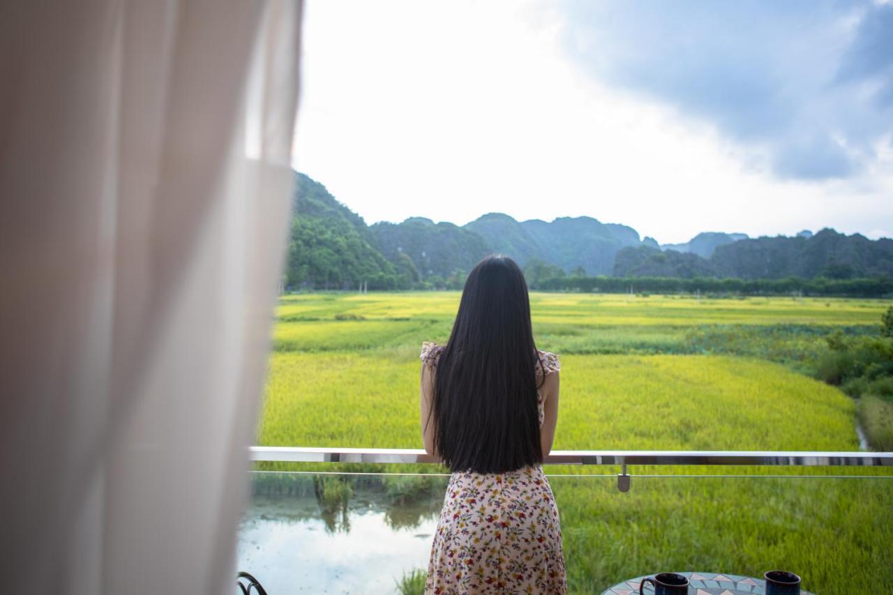 Liberty Hall Tam Coc Hotel & Villa ニンビン エクステリア 写真