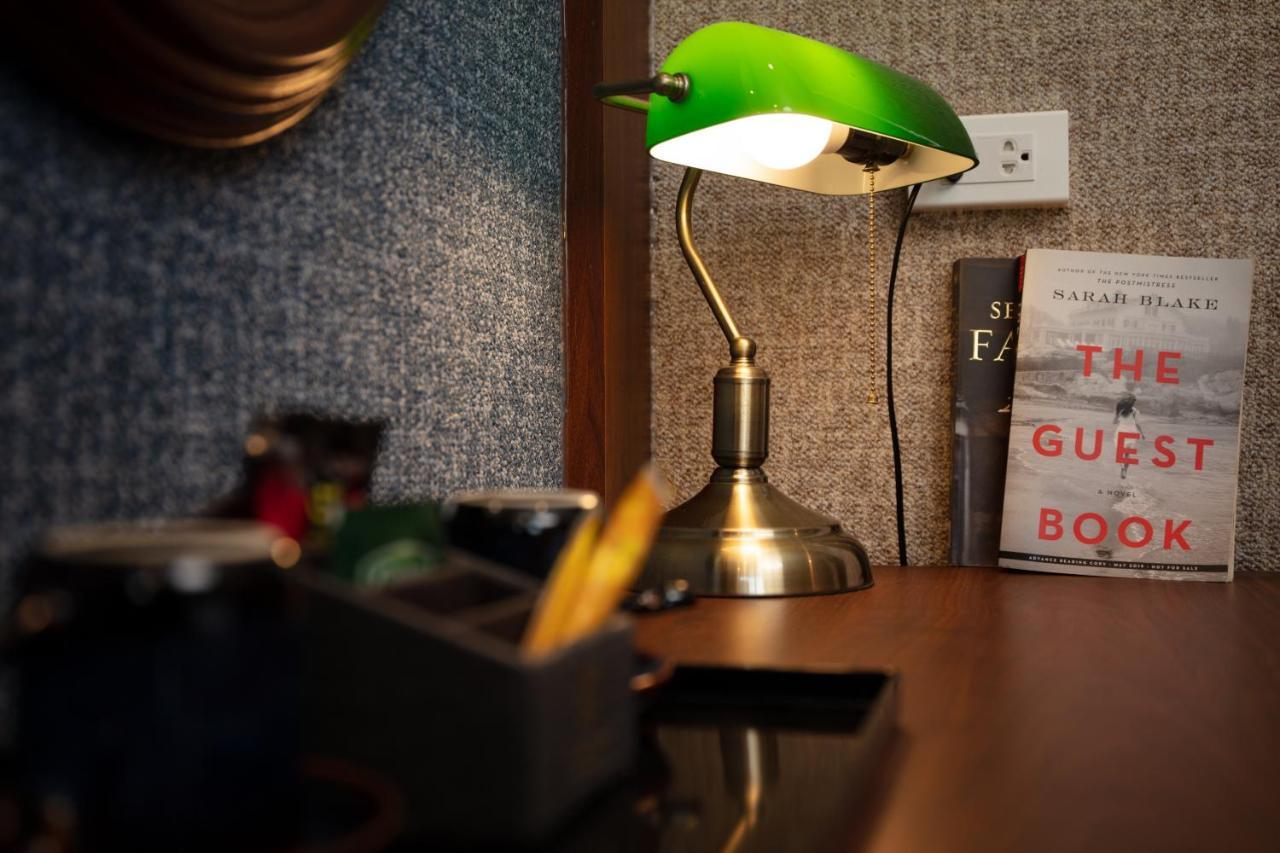 Liberty Hall Tam Coc Hotel & Villa ニンビン エクステリア 写真