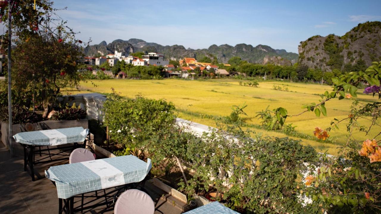 Liberty Hall Tam Coc Hotel & Villa ニンビン エクステリア 写真